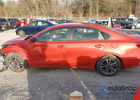 2023 Kia Forte Lxs z USA, uszkodzony, nr VIN 3KPF24AD4PE624446